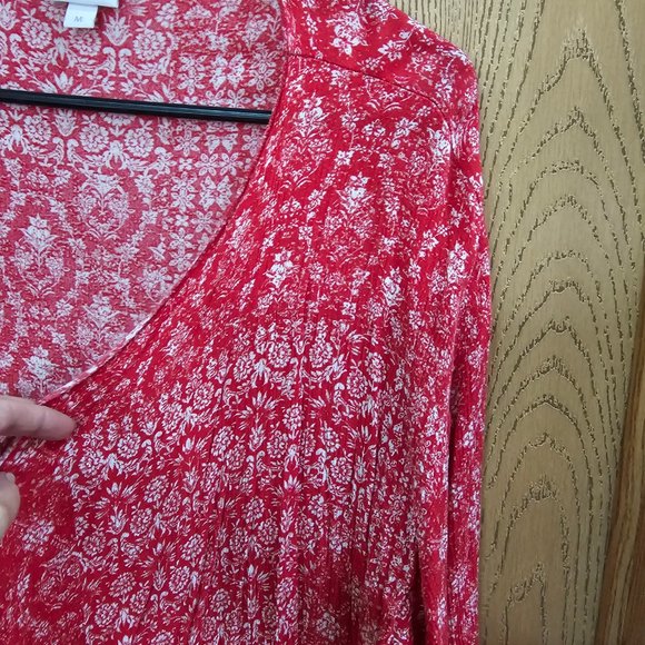 LuLaRoe Shirley~Red Floral - Picture 3 of 4